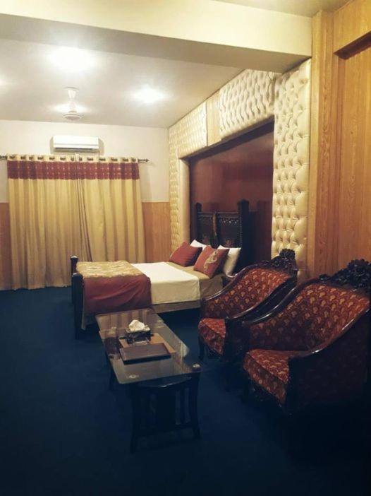 Divine Hotel ราวัลปินดี ภายนอก รูปภาพ
