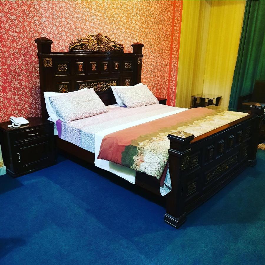 Divine Hotel ราวัลปินดี ภายนอก รูปภาพ