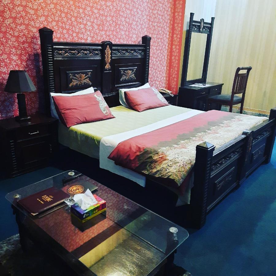 Divine Hotel ราวัลปินดี ภายนอก รูปภาพ