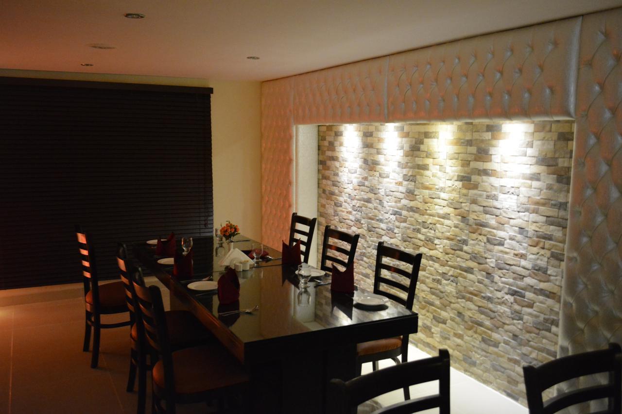 Divine Hotel ราวัลปินดี ภายนอก รูปภาพ